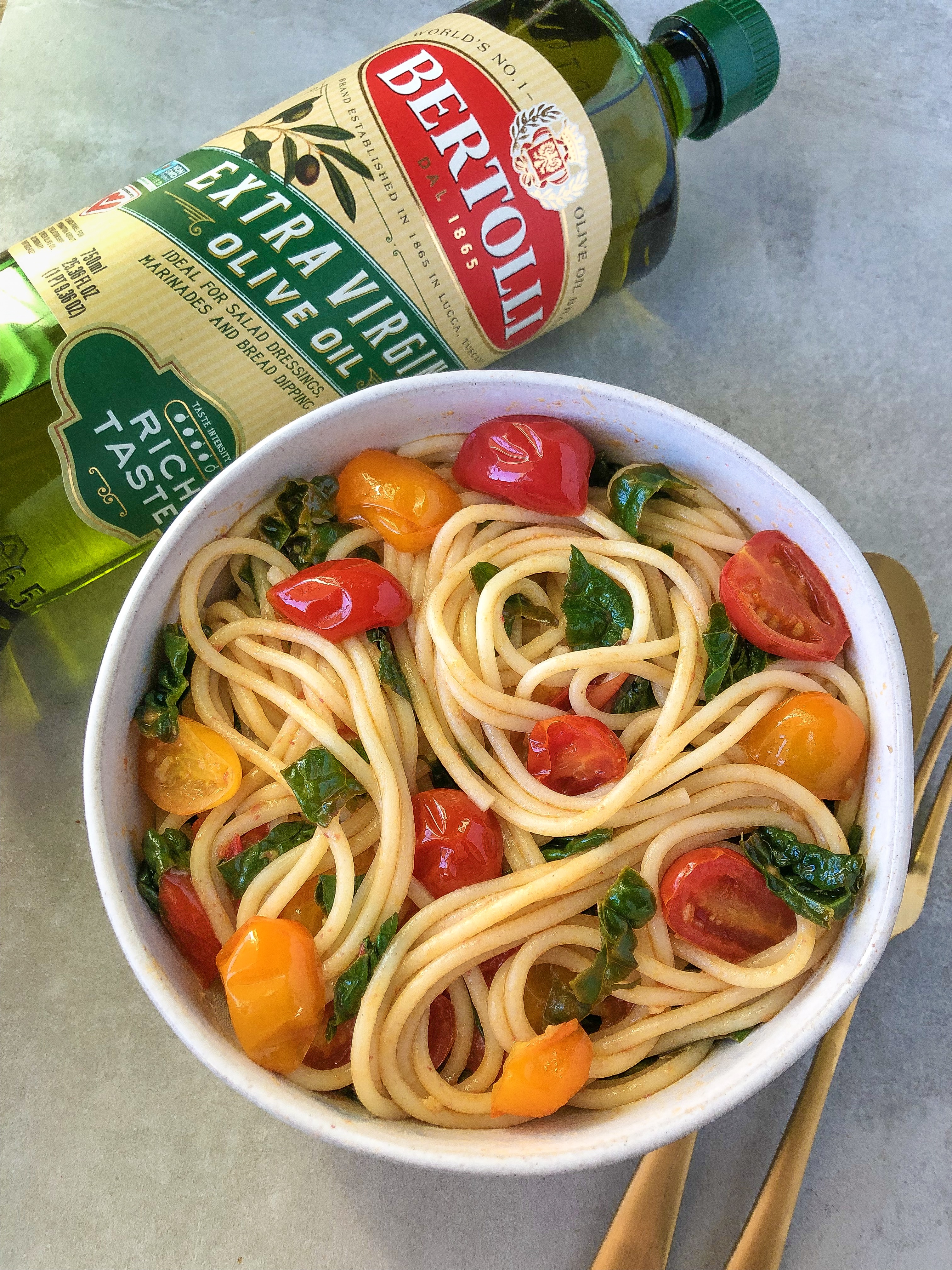 Summer Tomatoes and Kale Pasta with Bertolli Olive Oil