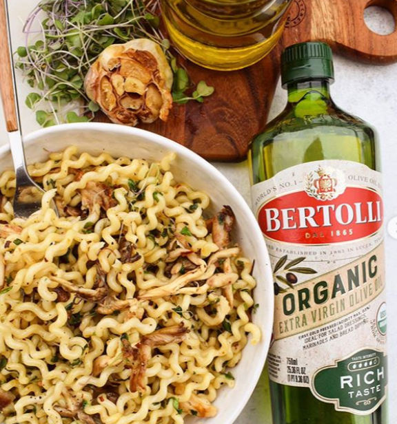 ROASTED GARLICY NOODLES with Bertolli